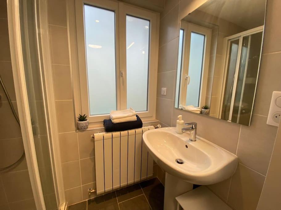 Maison De Charme - 4 Chambres - Courette & Parking Gratuit Amiens Ngoại thất bức ảnh